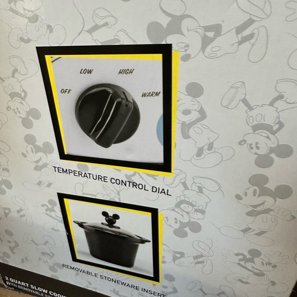 Crock pot 2 qt never used as you can see still packed (collectable item ) - Picture 3 of 5